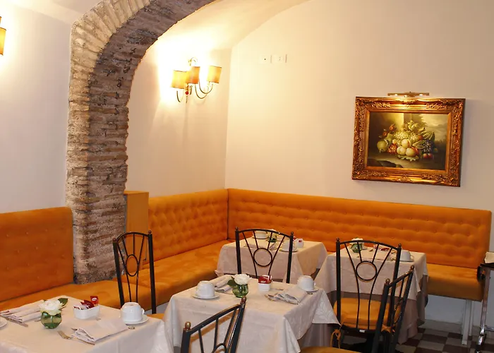 Boutique Trevi 4*