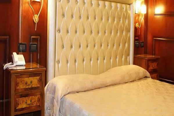 Otel Boutique Trevi 4*